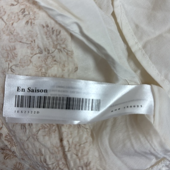 En Saison Lucia Cream Floral Midi Dress Size Medium - Picture 13 of 13